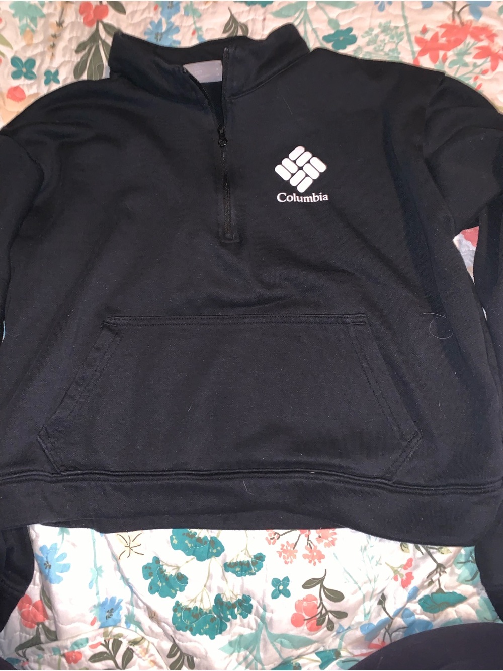 Columbia womensBlack Quarter-Zip Sweatshirt Cropped